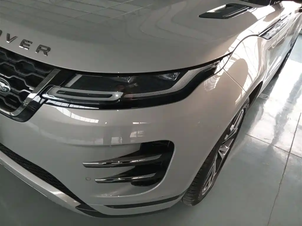 Land Rover Evoque 2022 — фото 18