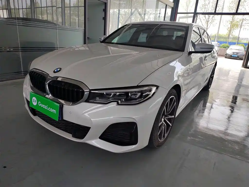 BMW 3 Series 2021 — фото 1