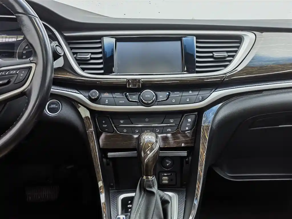 Buick Excelle 2019 — фото 12