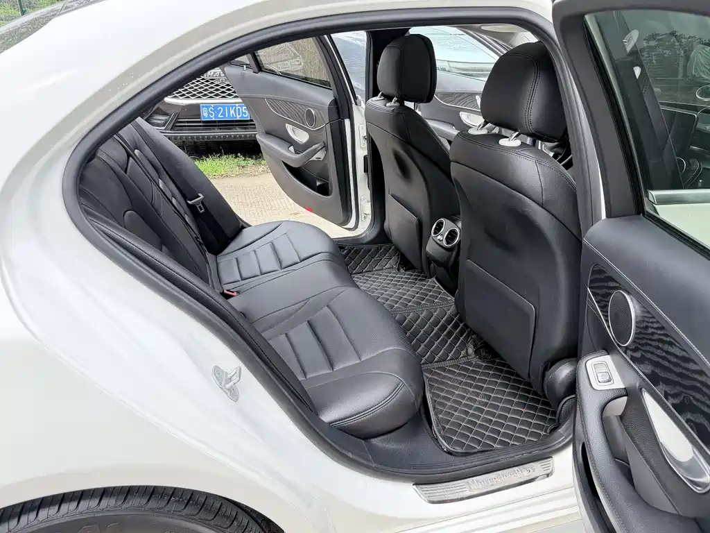 Mercedes-Benz C-Class 2015 — фото 9