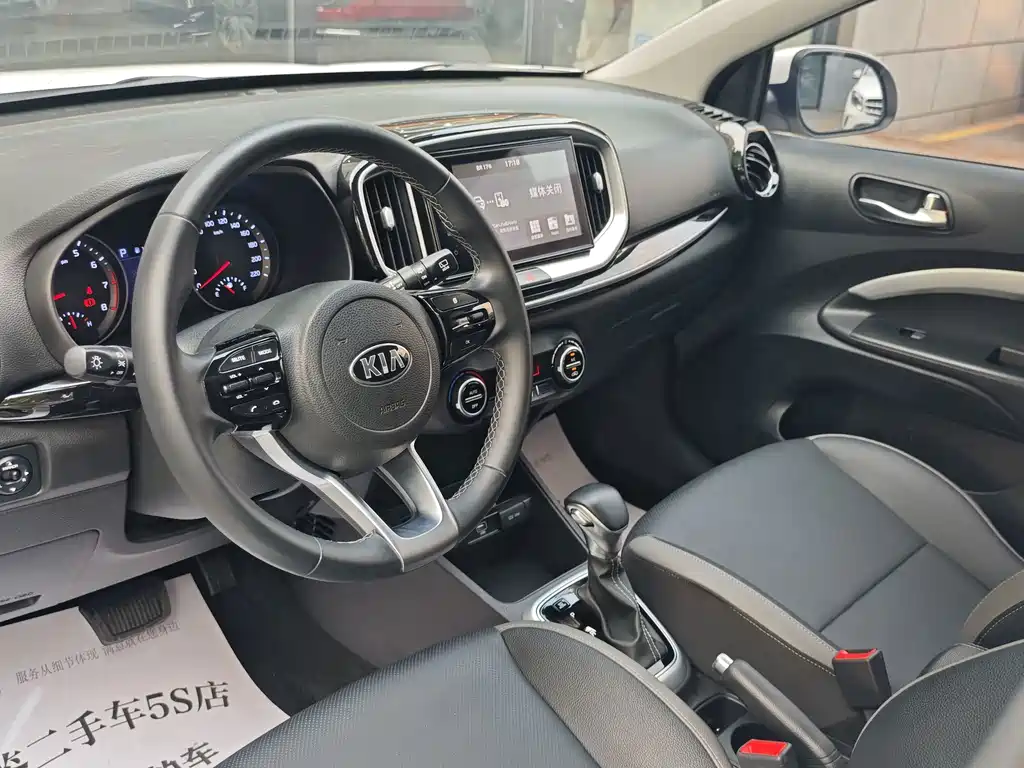 Kia KX1 2020 — фото 11