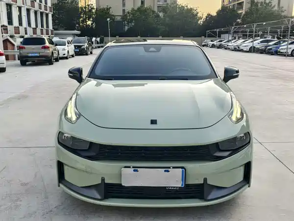 Lynk & Co 03 2022