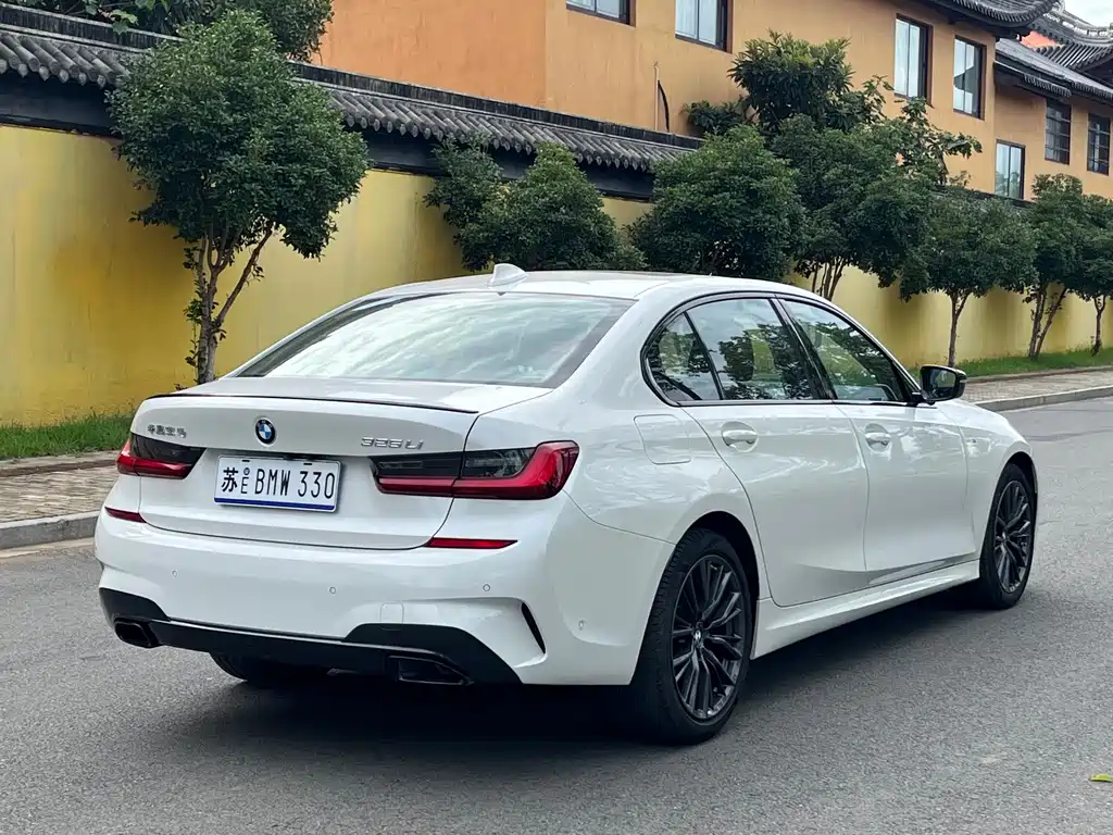 BMW 3 Series 2021