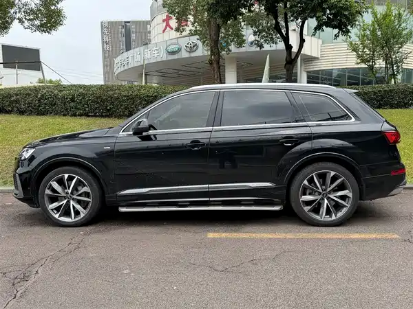 Audi Q7 2022