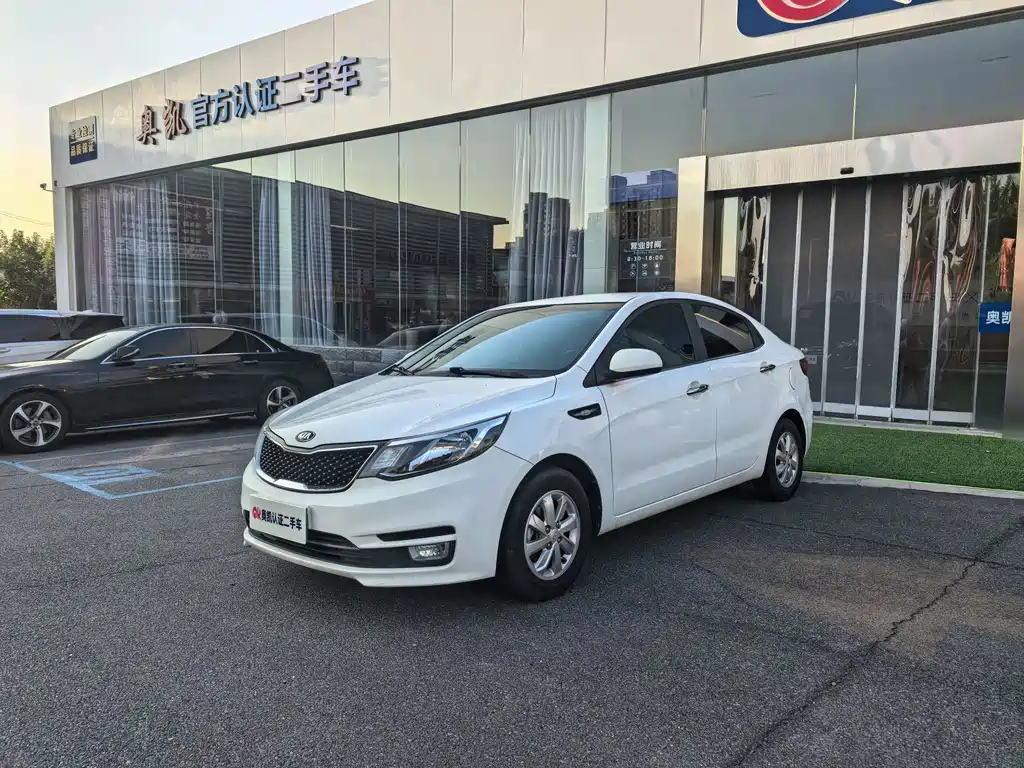 Kia K2 2015 — фото 1