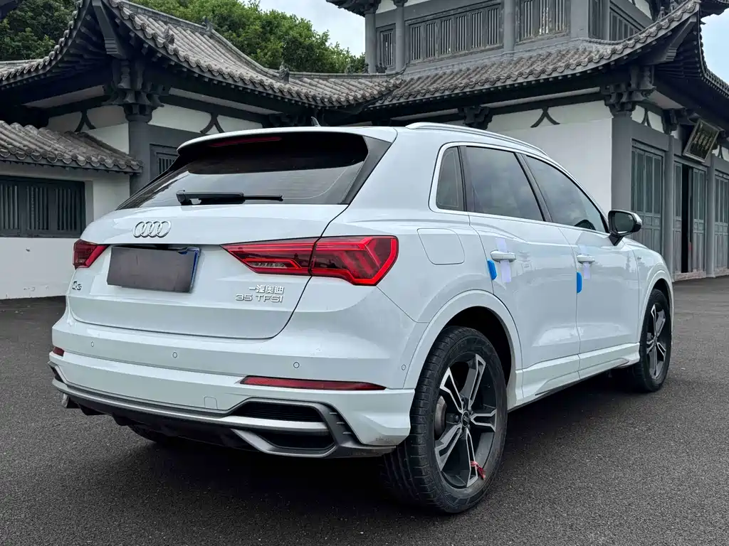 Audi Q3 2021