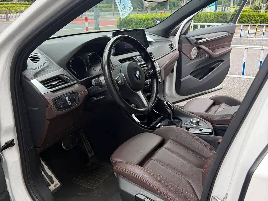 BMW X2 2022 — фото 8