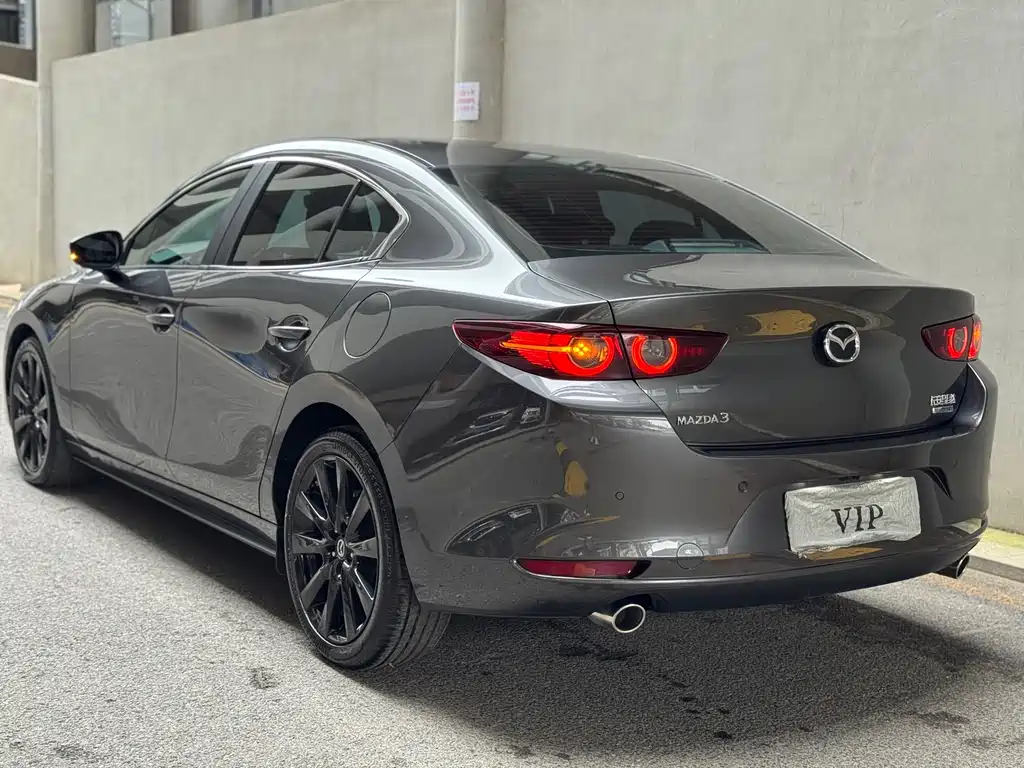 Mazda 3 Axela 2023