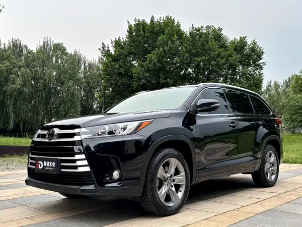 Toyota Highlander 2021