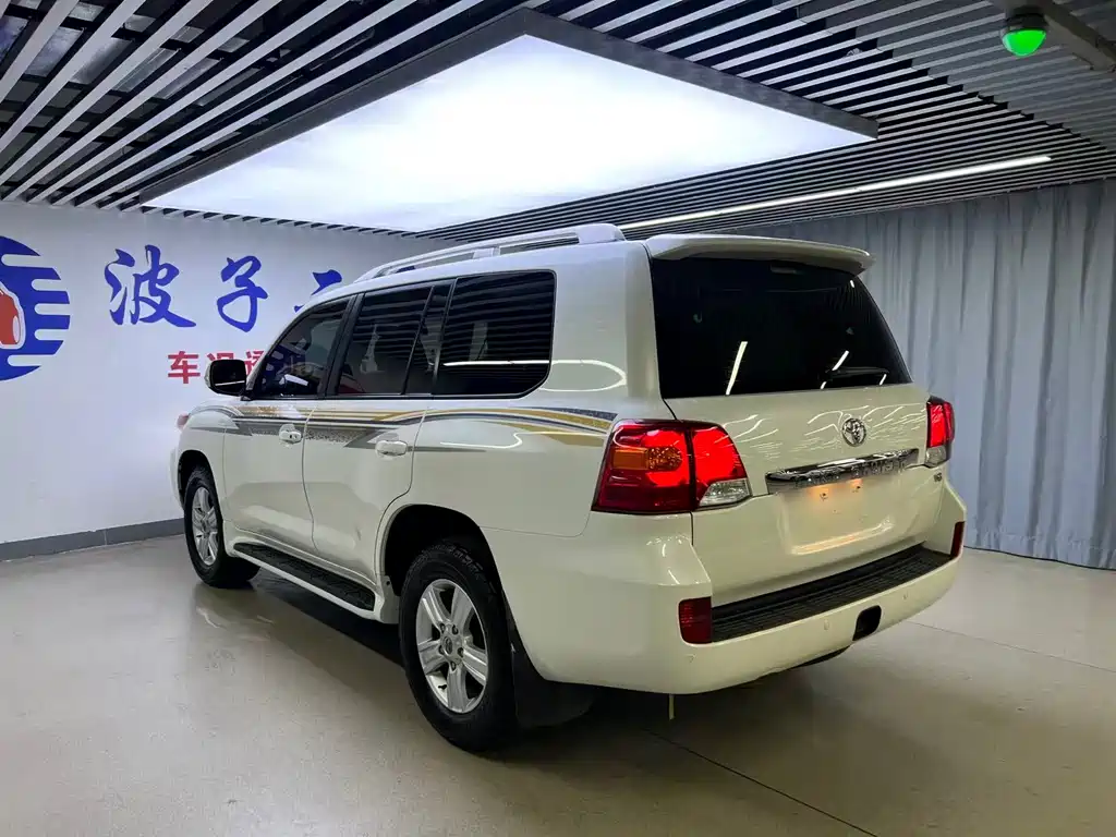 Toyota Land Cruiser 2015 — фото 20