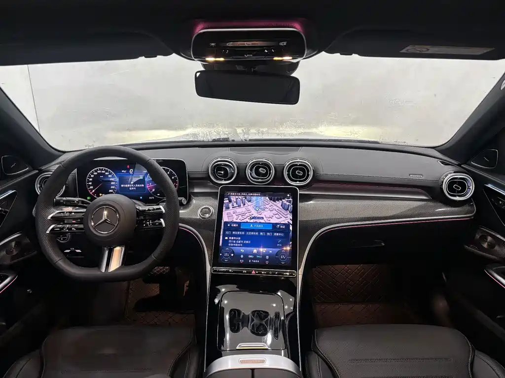 Mercedes-Benz C-Class 2025 — фото 14