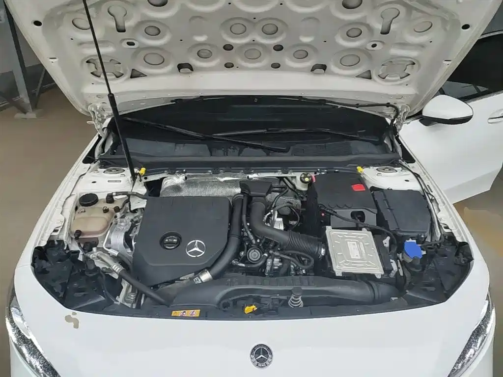 Mercedes-Benz A-Class 2020 — фото 20