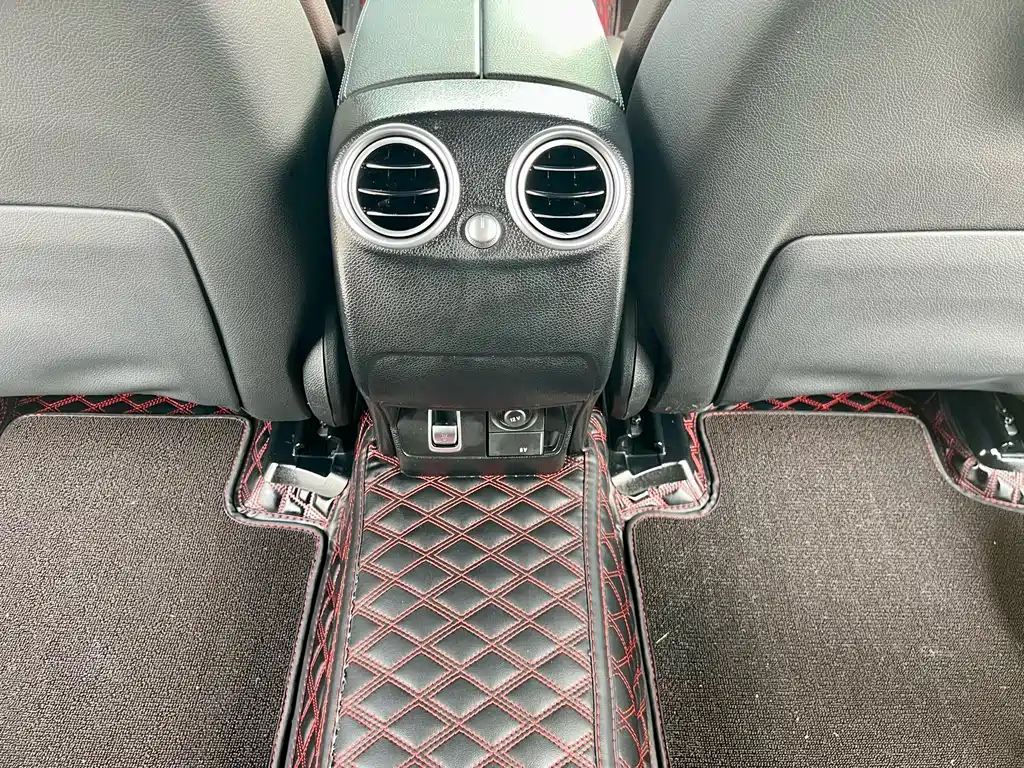 Mercedes-Benz GLC 2019 — фото 13