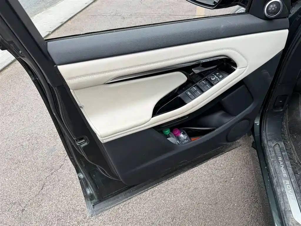 Land Rover Evoque 2022 — фото 6