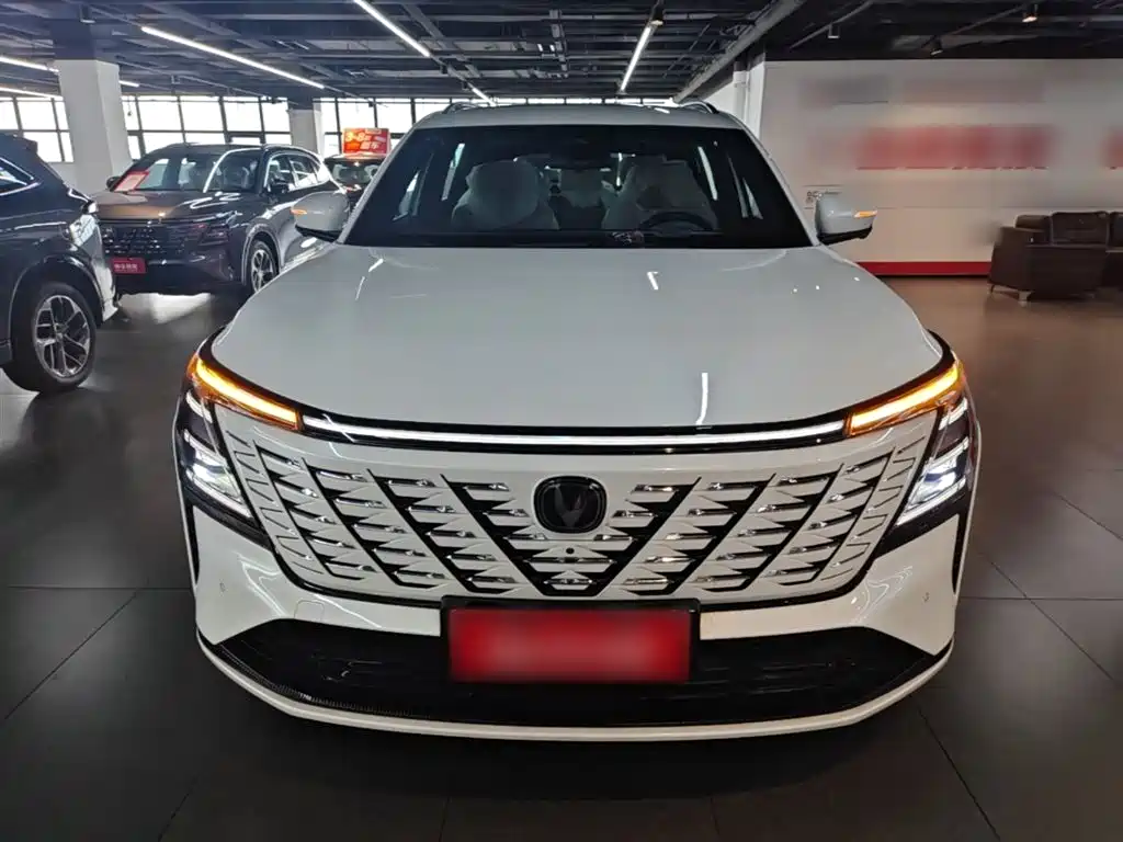 Changan CS75 PLUS 2026 — фото 3