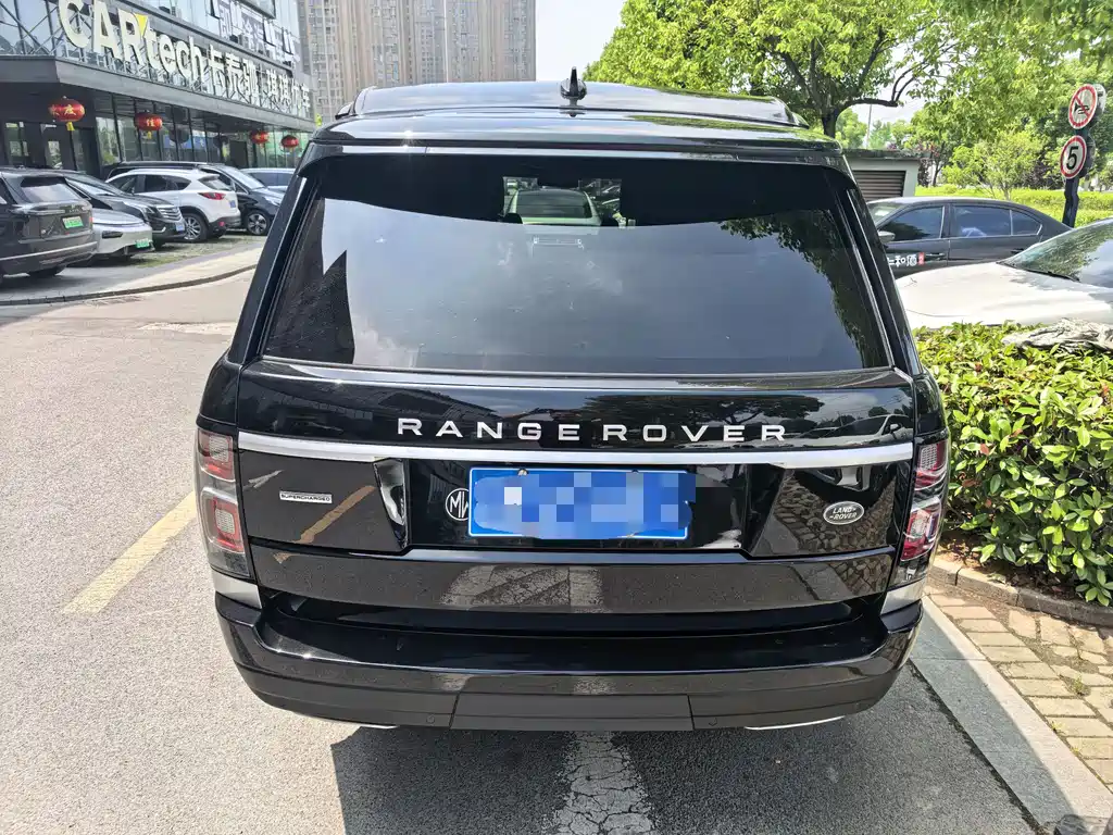 Land Rover Range Rover 2020 — фото 9