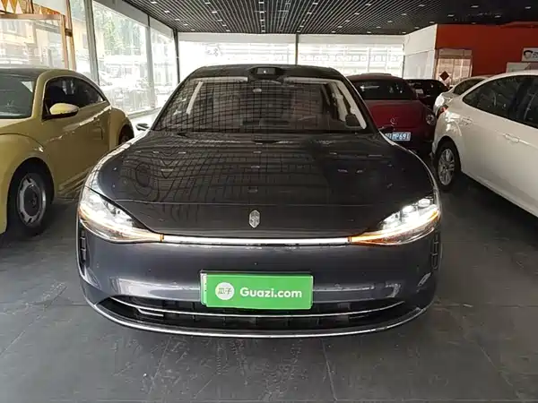 Stelato S9 2025