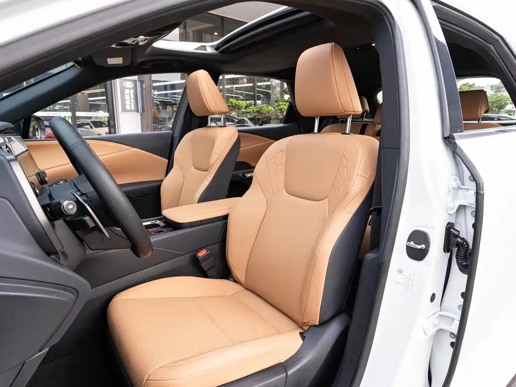 Lexus RX 2025 — фото 11