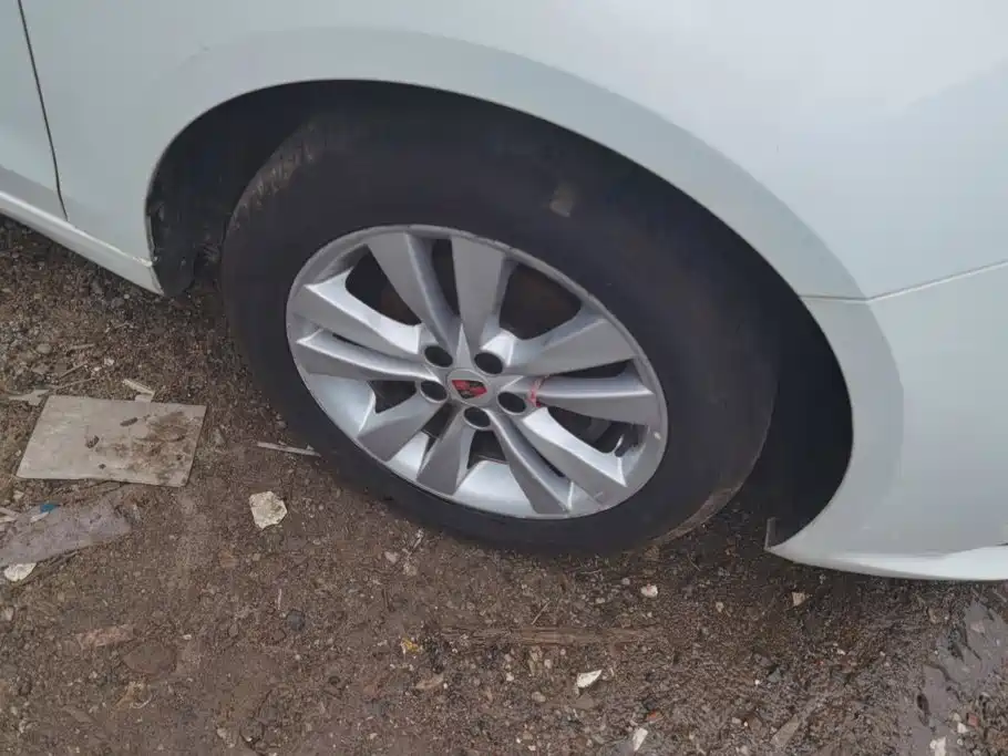Roewe 360 2016
