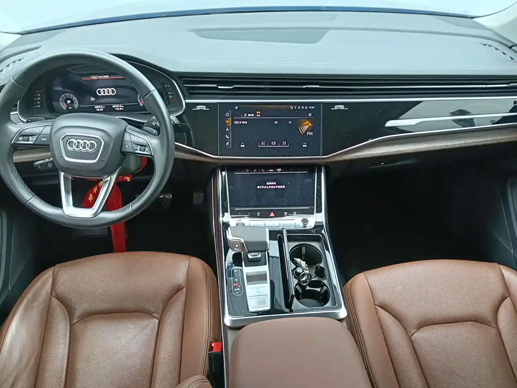 Audi Q7 2024 — фото 9