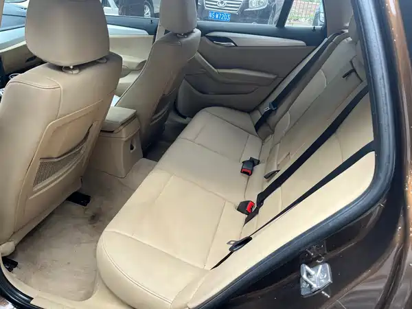 BMW X1 2012