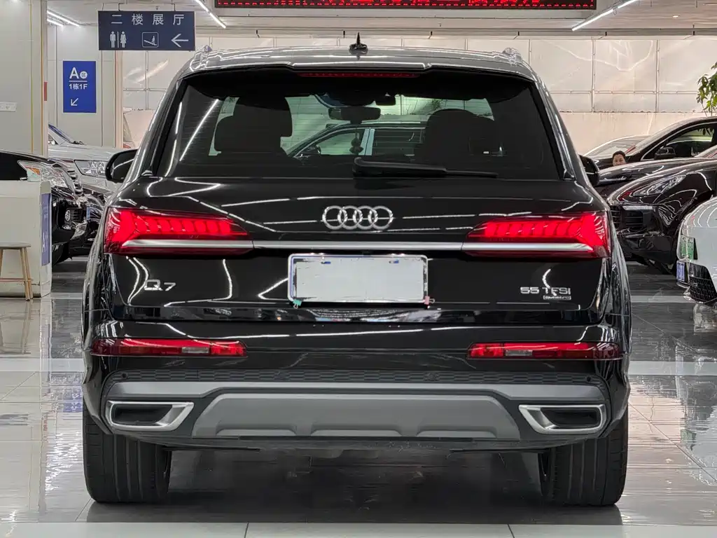 Audi Q7 2022 — фото 14