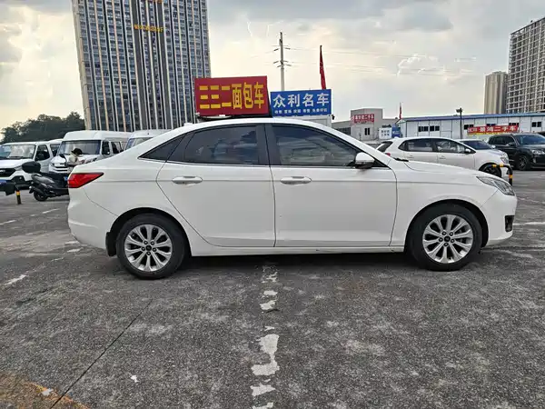 Ford Escort 2018