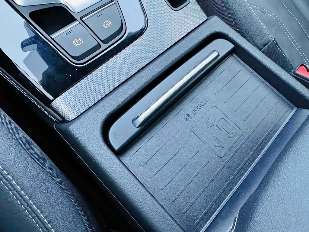 Audi Q5L 2022 — фото 14