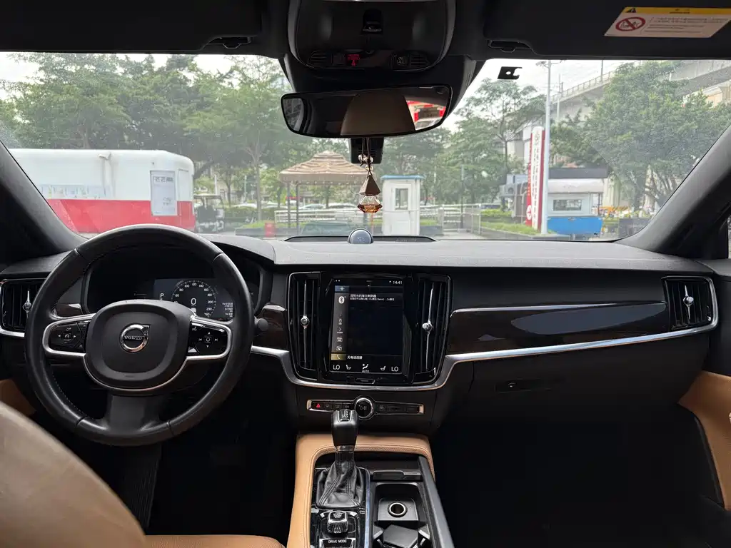 Volvo S90 2017 — фото 6
