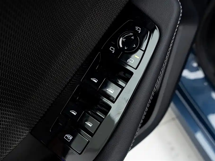 BMW 2 Series 2025 — фото 16