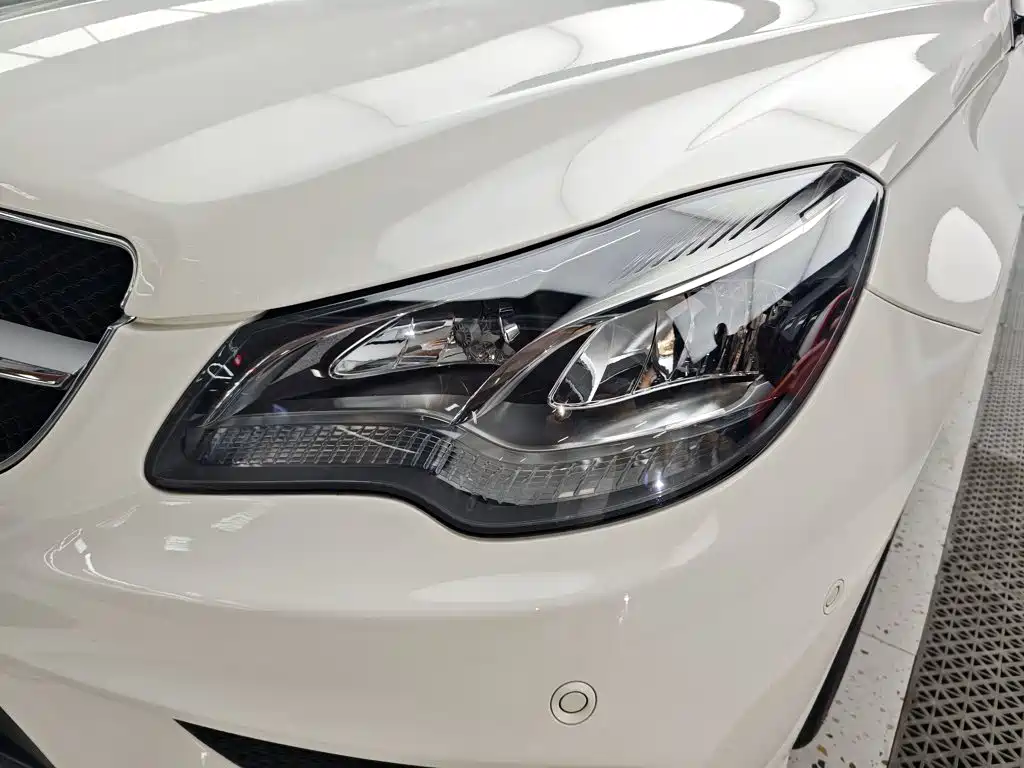 Mercedes-Benz E-Class 2015 — фото 24