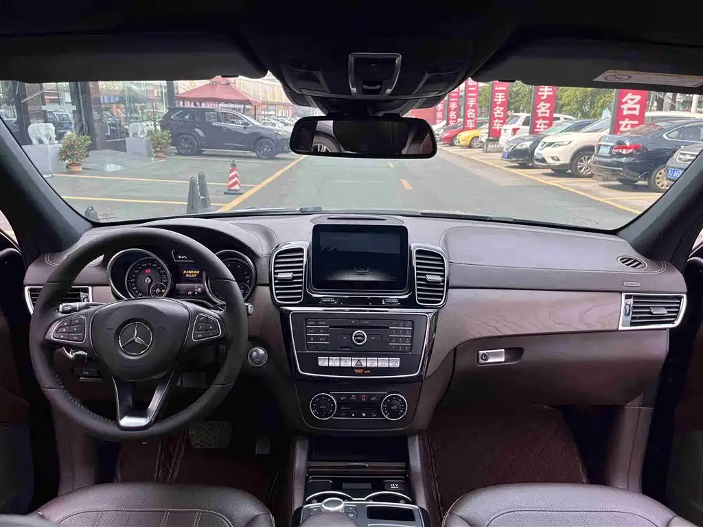 Mercedes-Benz GLE 2017 — фото 8