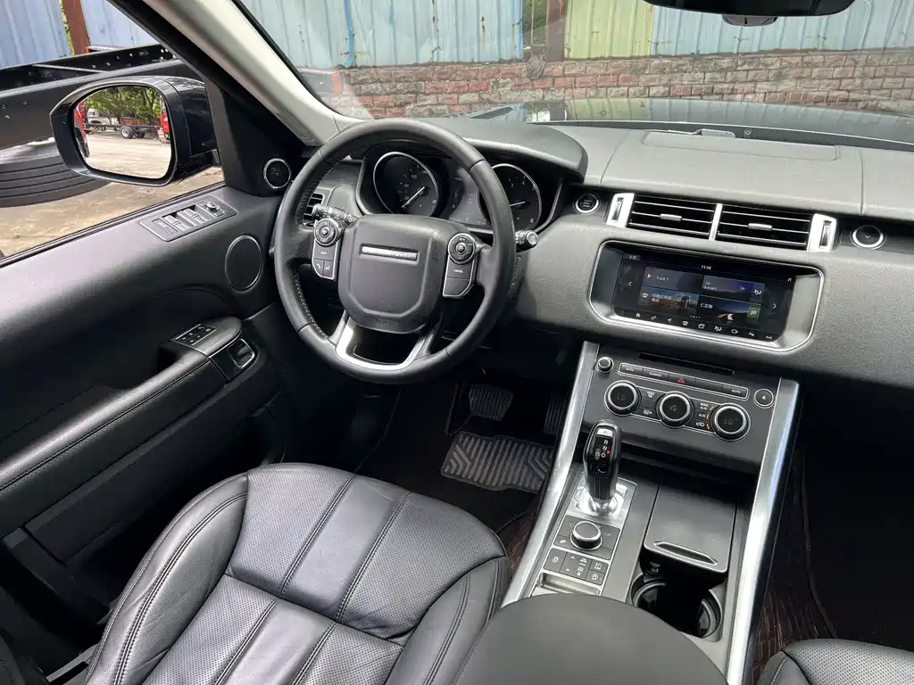 Land Rover Sport 2017 — фото 10