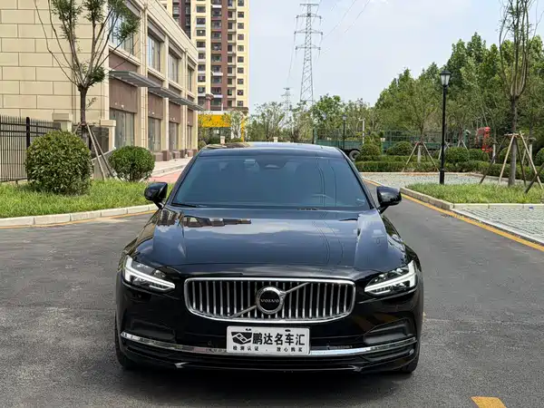 Volvo S90 2022