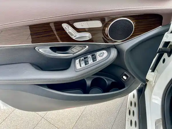 Mercedes-Benz GLC 2019