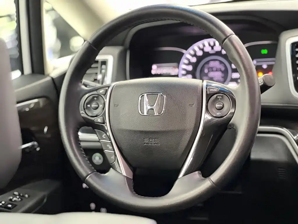 Honda Odyssey 2019 — фото 14