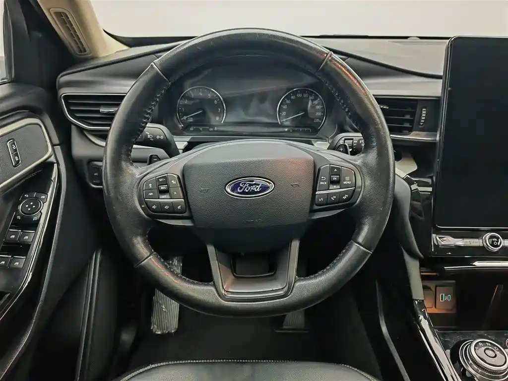 Ford Explorer 2020 — фото 11