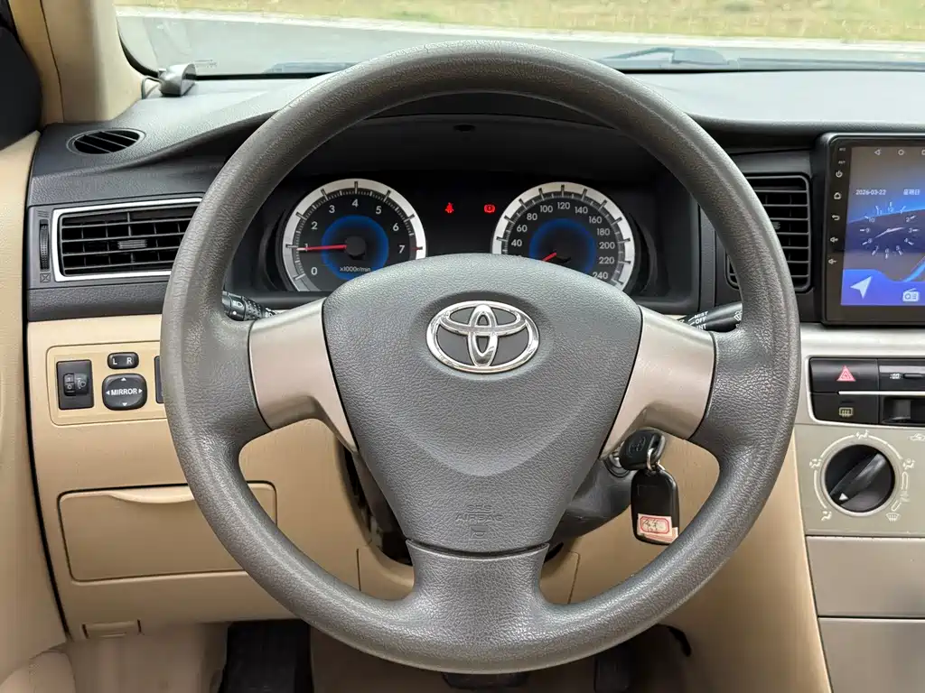 Toyota Corolla 2014 — фото 10
