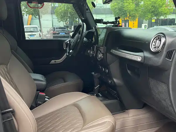 Jeep Wrangler 2015