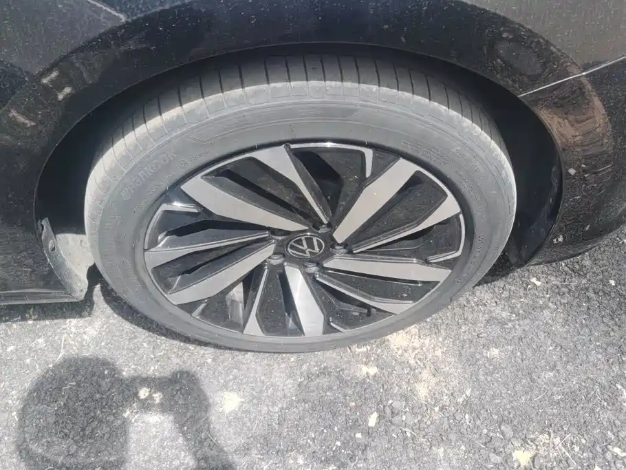 Volkswagen Passat 2025