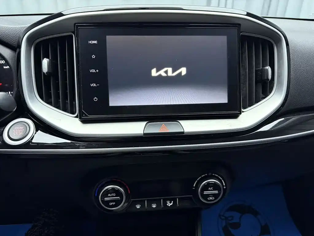 Kia KX1 2022 — фото 17