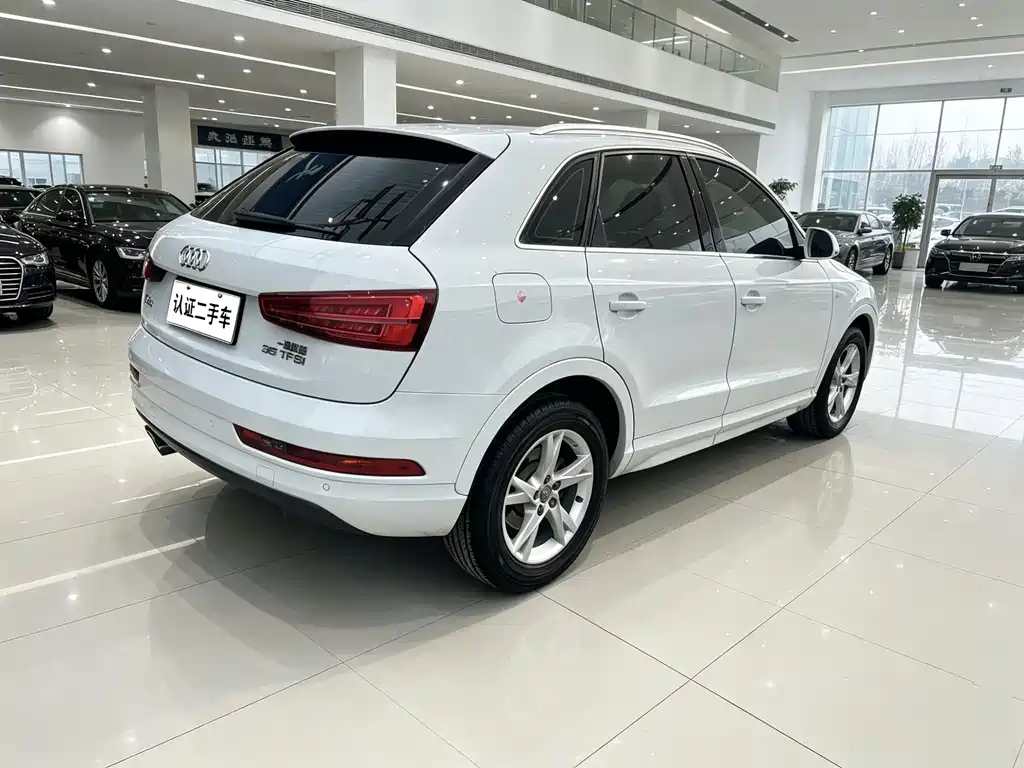 Audi Q3 2016 — фото 3