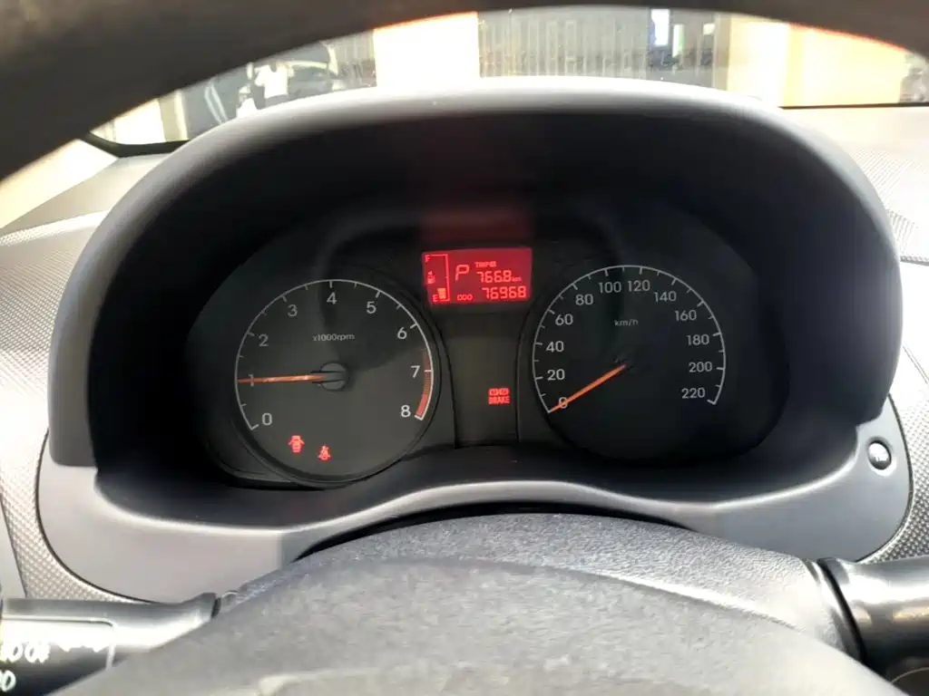 Hyundai Verna 2015 — фото 12