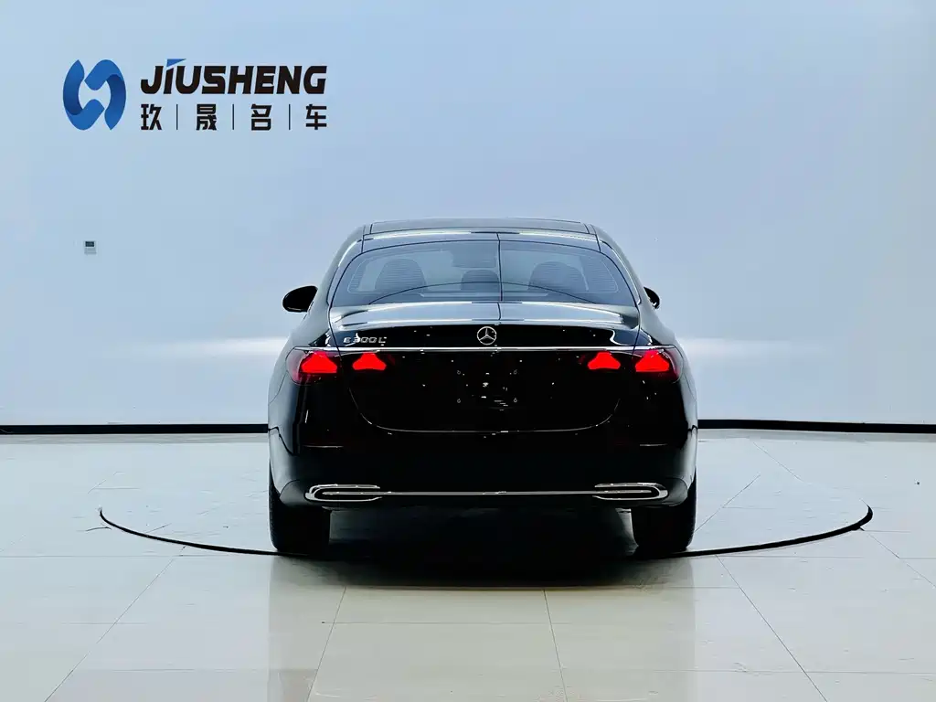 Mercedes-Benz E-Class 2025