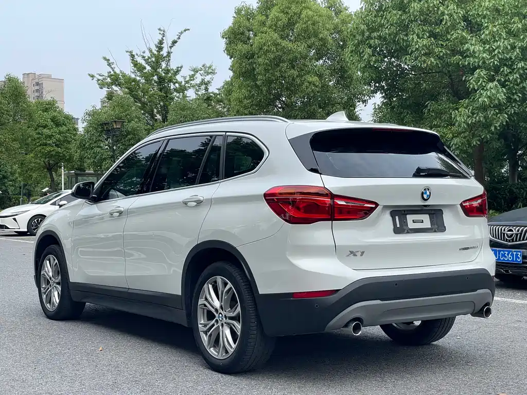 BMW X1 2019 — фото 18