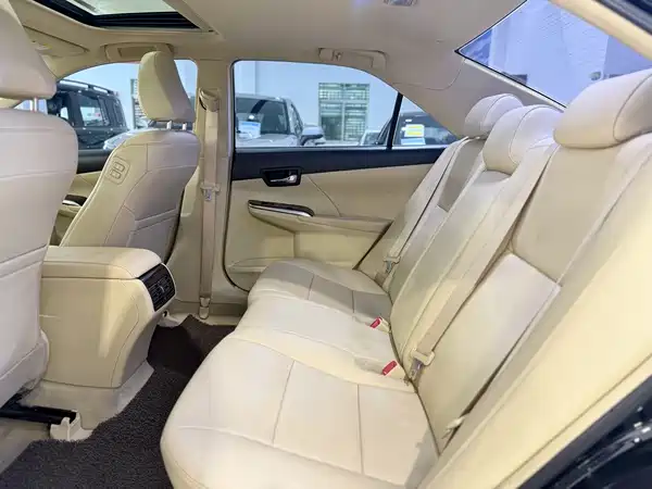 Toyota Camry 2015