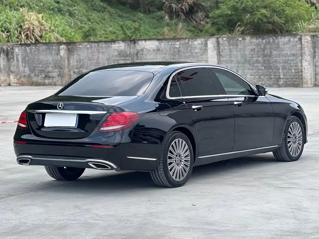 Mercedes-Benz E-Class 2020 — фото 7