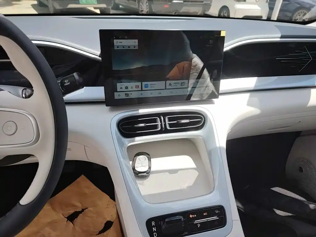 Geely Galaxy Starwish 2026 — фото 13