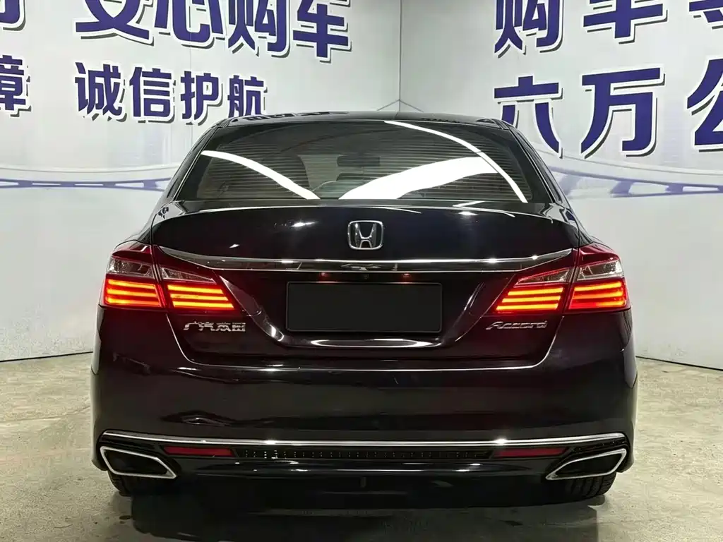 Honda Accord 2018 — фото 17