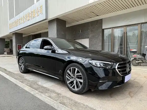 Mercedes-Benz E-Class 2024
